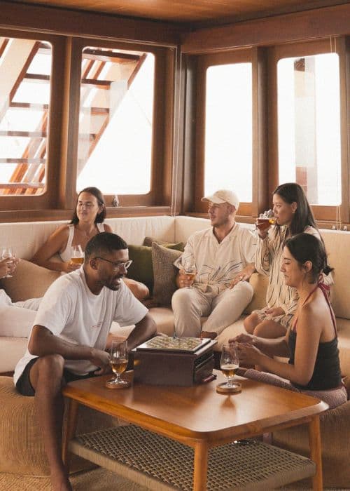 Bar and lounge